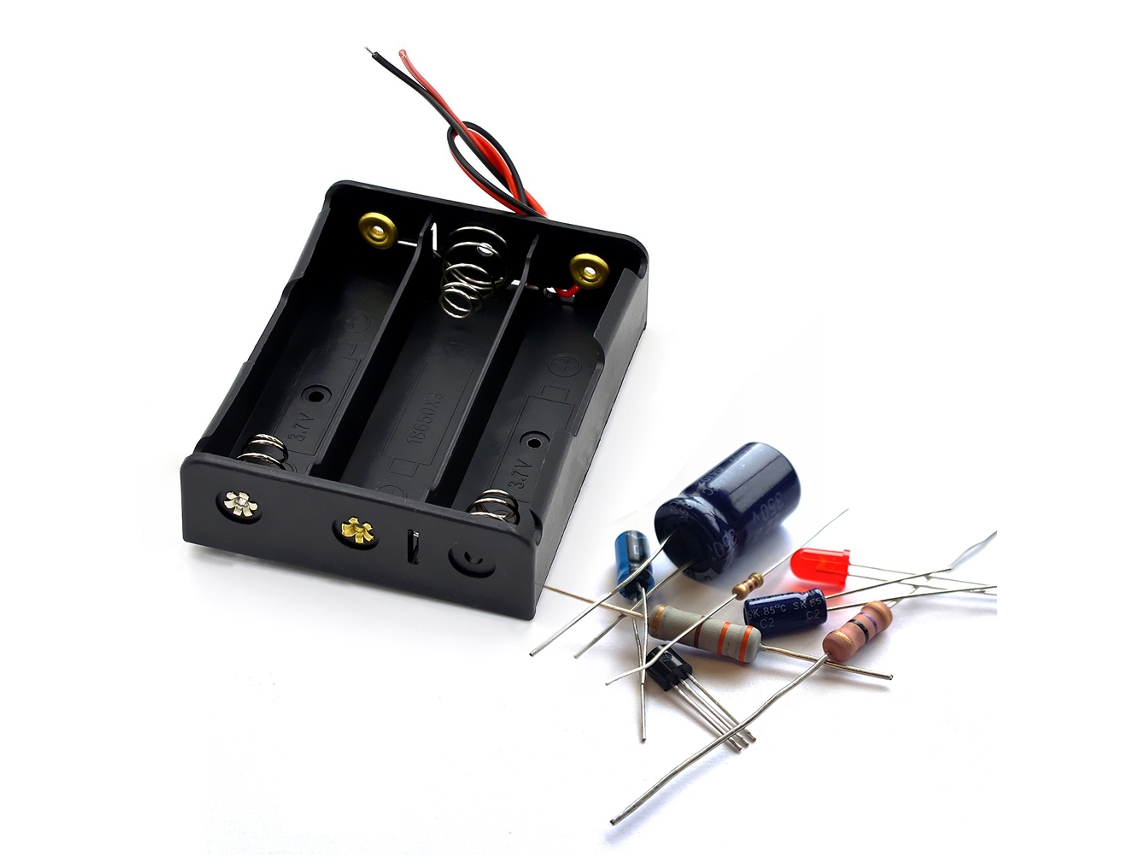 Suporte para Bateria 18650 de Plástico para Bateria 18650 de 3,7 V ZYBLSSBB (seção 3)