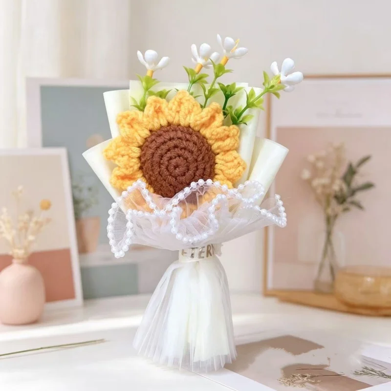 Mini Buquê De Crochê Feito À Mão De 15 Cm Com Flores Artificiais - Presente Romântico