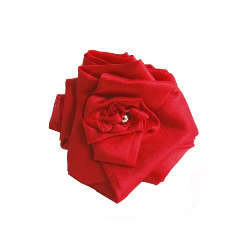 Um Acessório Mágico Que Transforma Um Lenço De Seda Vermelho Em Uma Rosa, Convertendo-o Instantaneamente Em Uma Rosa.