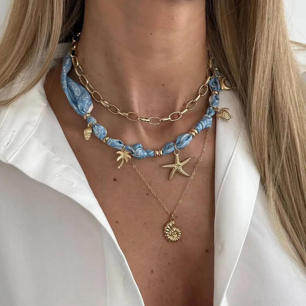 Colar Feminino Vintage Azul Com Pingente De Estrela-do-mar E Concha Douradas