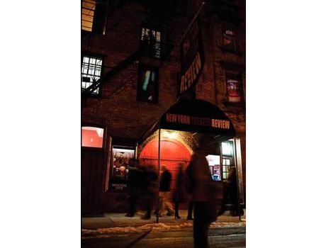 Livro New York Theater Review 2009 de Brook Stowe ( Inglês )
