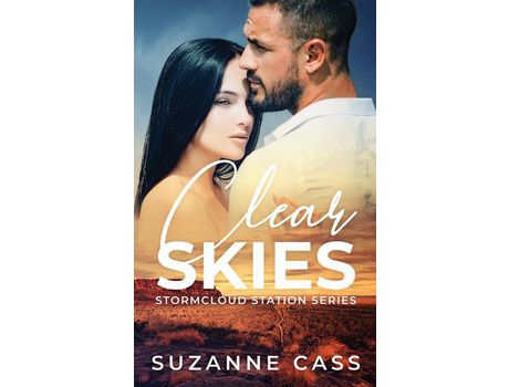 Livro Clear Skies de Suzanne Cass ( Inglês )