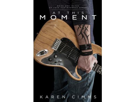 Livro At This Moment de Karen Cimms ( Inglês )