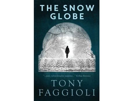 Livro The Snow Globe de Tony Faggioli ( Inglês )