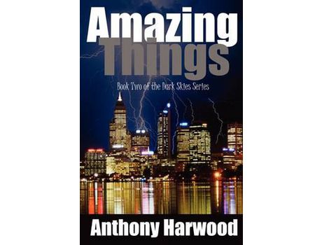 Livro Amazing Things de Anthony Harwood ( Inglês )