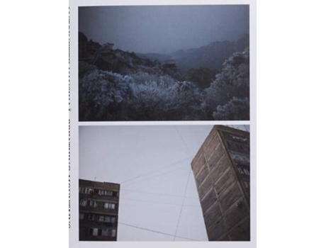 Livro Breathing Mountains de Nausikaa Antoinette (Inglês)