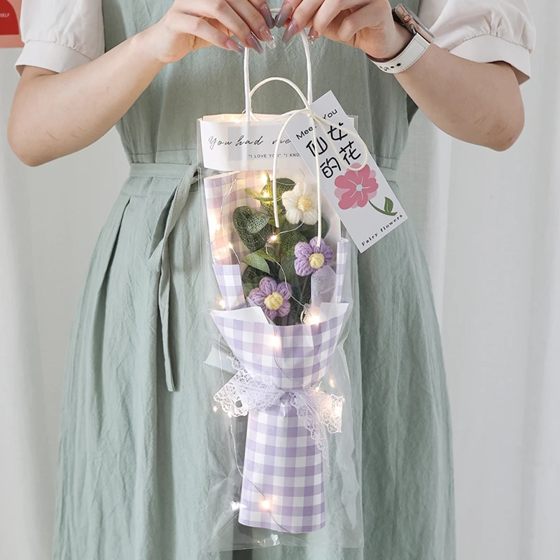 Buquês de Crochê, Buquês de Formatura, Presentes Trançados com Flores Preservadas MDUG