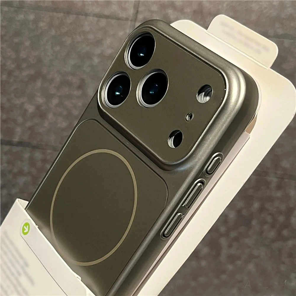 Capa Protetora Rígida De Policarbonato Eletrodepositado (cinza) À Prova De Choque, Compatível Com A Função Magnética Magsafe.
