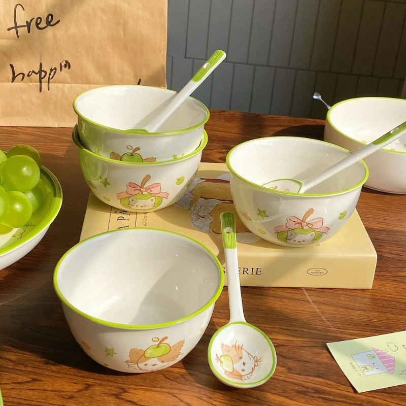 Conjunto De 4 Adoráveis Utensílios De Mesa De Cerâmica Em Formato De Gato E Maçã Verde (4 Tigelas E 4 Colheres).