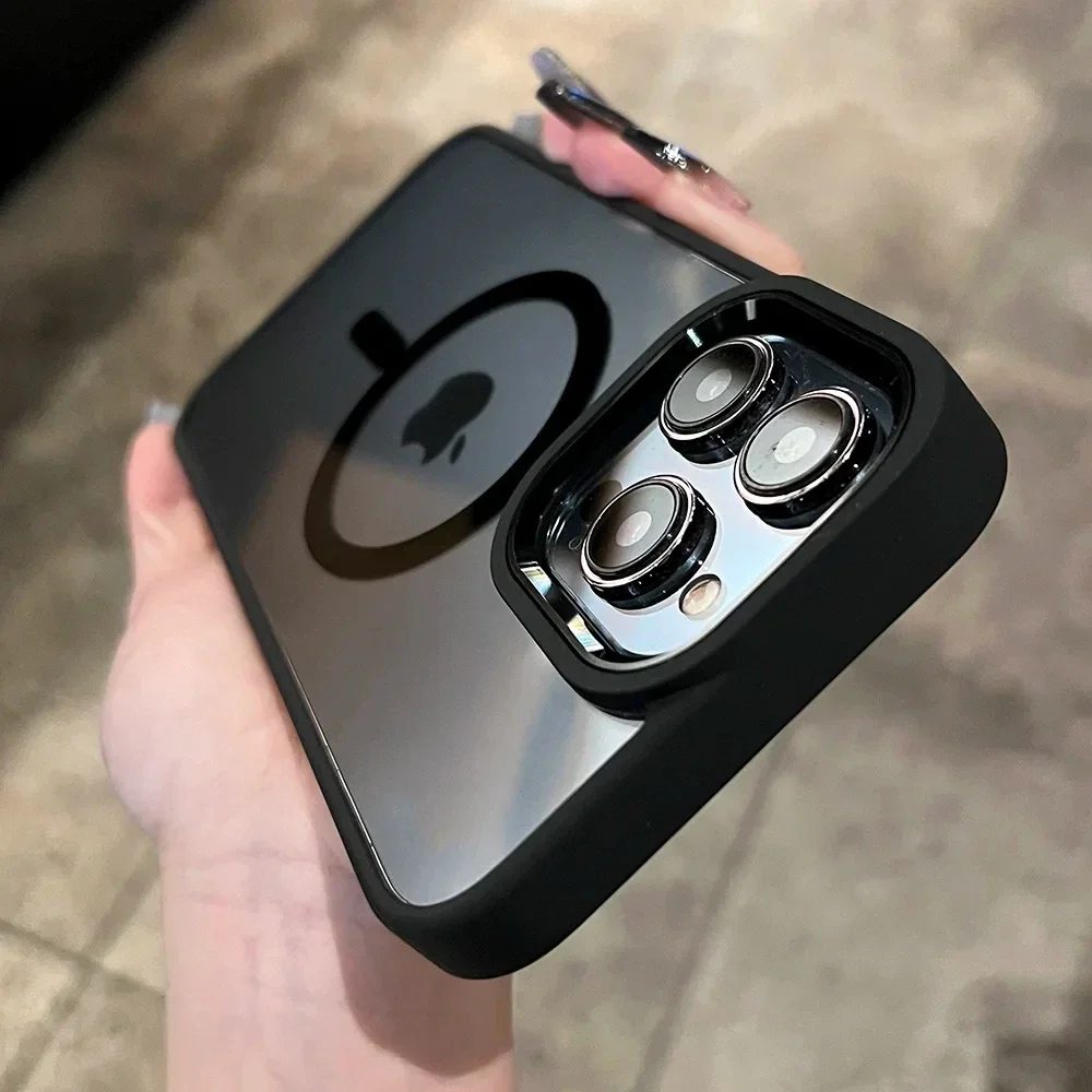 (iphone 14, Preto) Capa Protetora Magnética Transparente Para Carregamento Sem Fio Magsafe, Com Estrutura Resistente A Impactos.