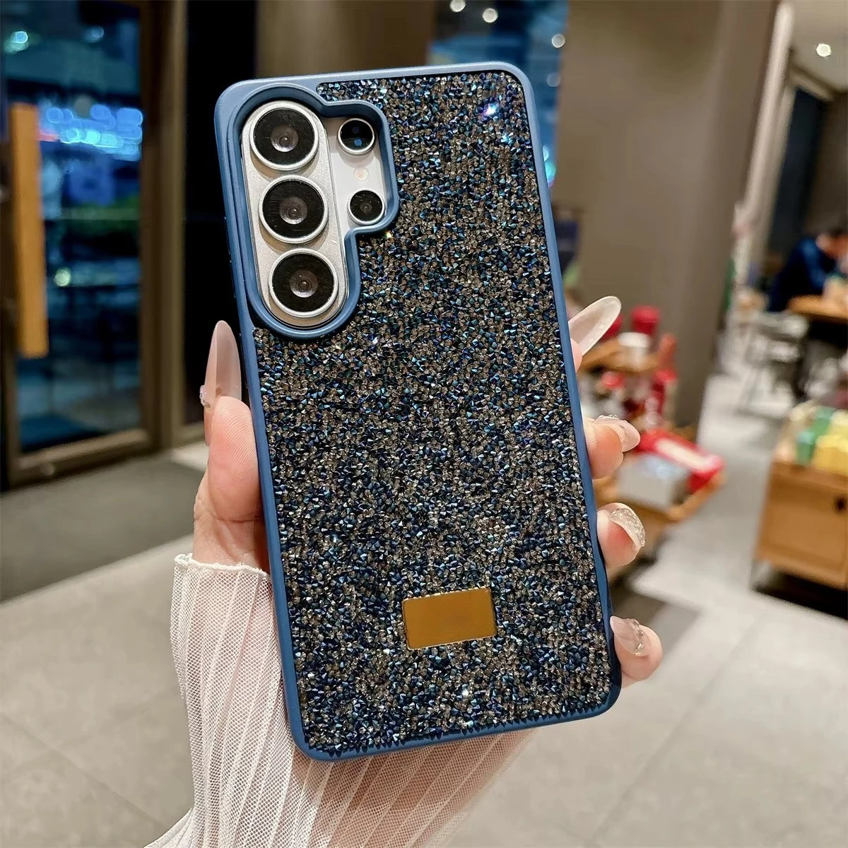 Capa Brilhante Para Celular Samsung (azul Escuro, Galaxy S26 Plus), Com Logo Metálico Na Parte Traseira E Proteção Total.