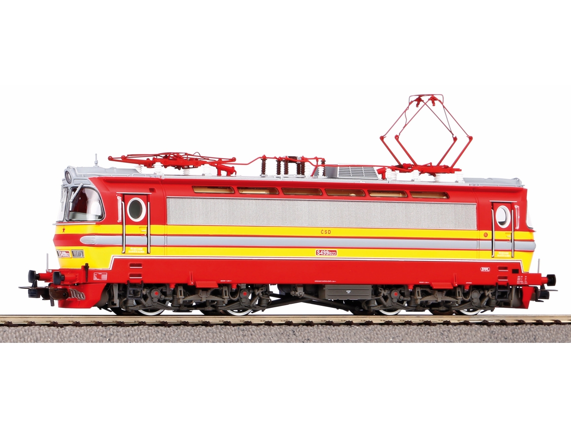 Modelo de comboio PIKO 51380 (14 anos)