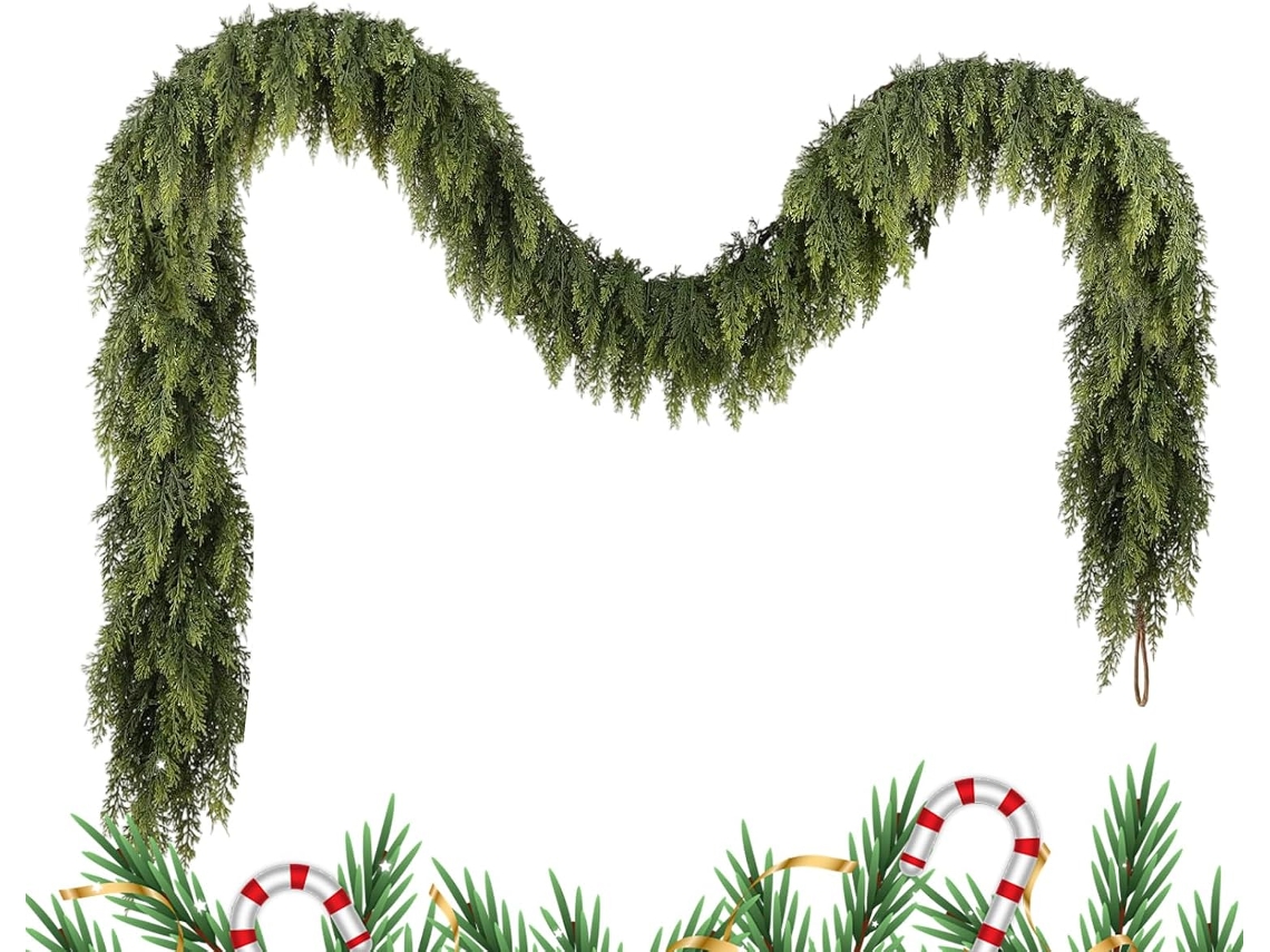 Guirlanda De Natal De Cedro - Acessórios Decorativos Para Ambientes |