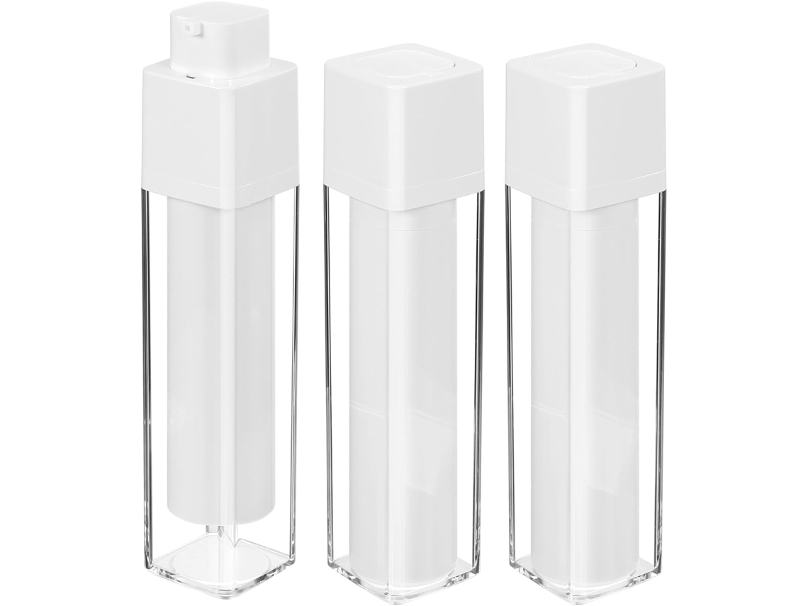 Conjunto de 3 frascos com bomba airless recarregável, design compacto e prático.