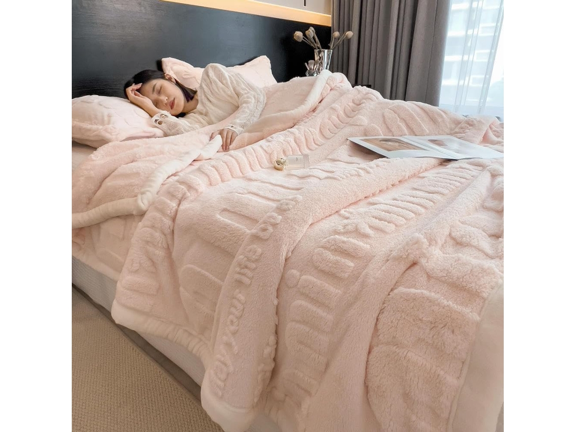 Manta de Lã Coral Quentinha para Outono e Inverno Veludo Jacquard com Letras Macia Felpuda, Macio, Quente, Ide