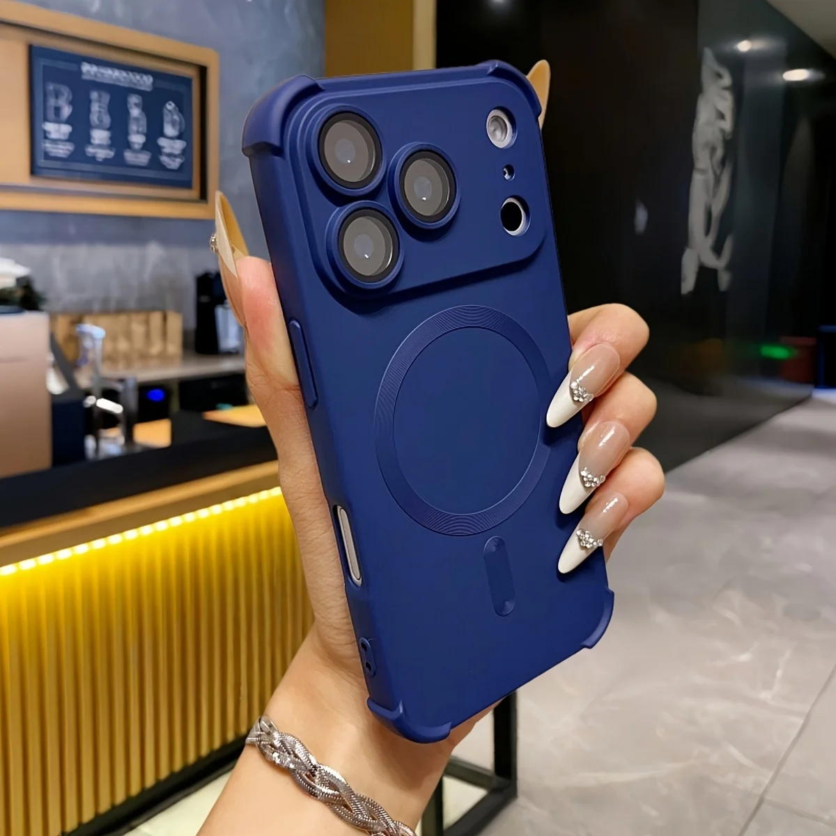 Capa Para Iphone 15 Plus Azul Com Carregamento Magnético Sem Fio Magsafe E Moldura Resistente A Impactos
