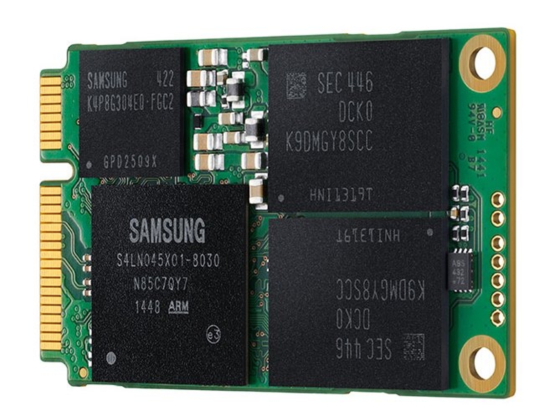 Disco SSD Interno SAMSUNG 1 TB (1 TB - SATA - 540 MB/s)