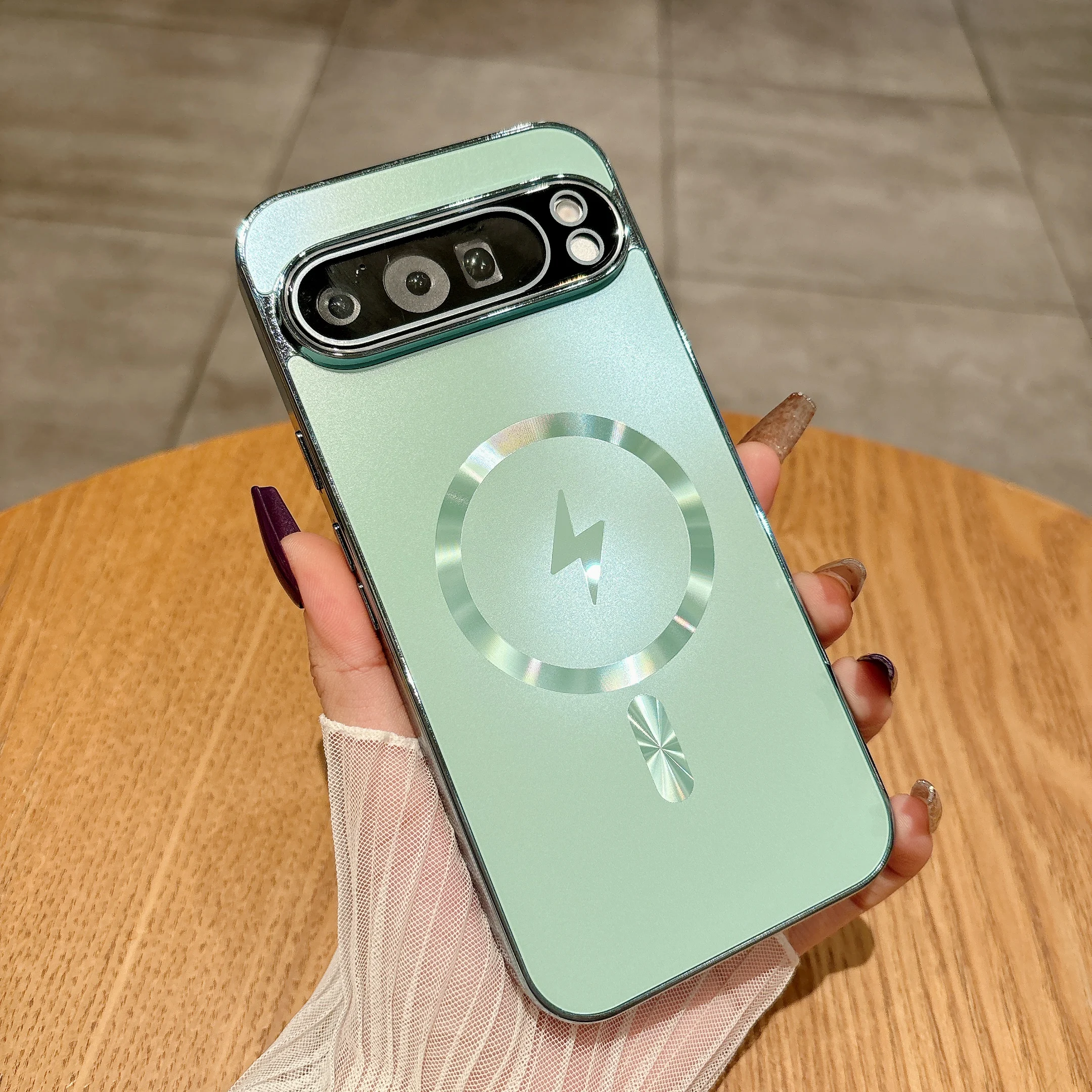 Funda De Carga Para Google Pixel 8 Pro (morada), Funda Protectora Magnética Mate Galvanizada.