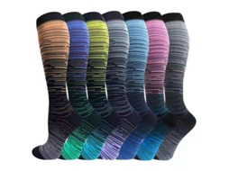 Conjunto De 7 Pares Meias Unissex Com Estampa Degradê Em Cores Variadas