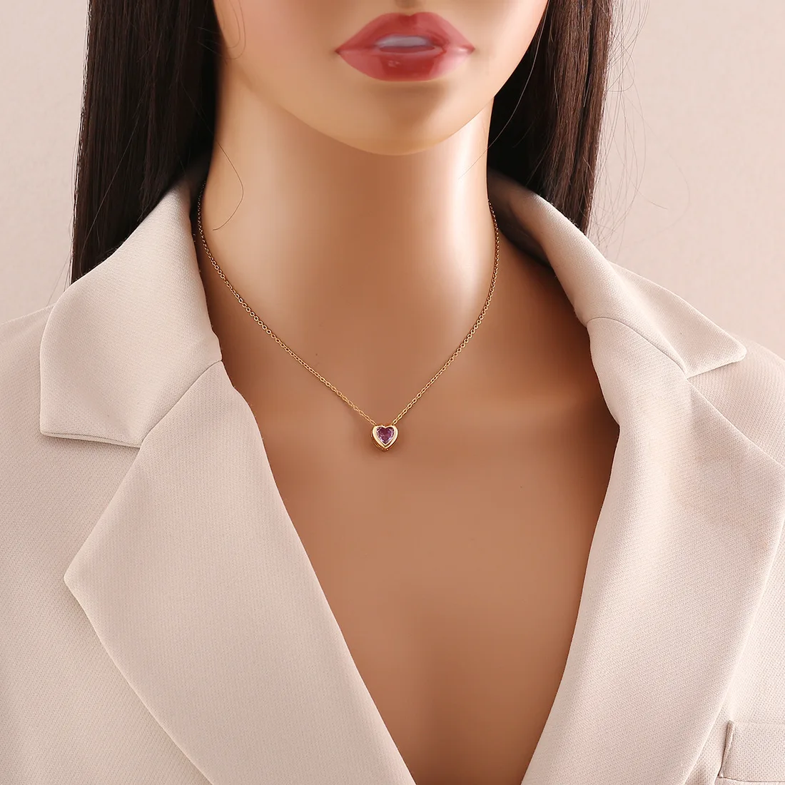 Colar Com Pingente Em Formato De Coração (roxo) Cravejado Com Zircônias, Corrente De Aço Inoxidável Banhada A Ouro.