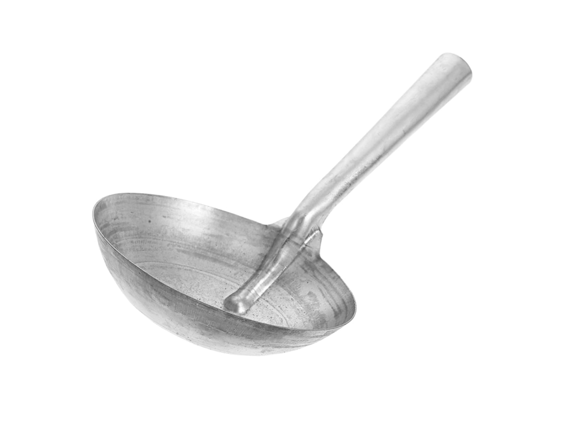 Concha Resistente Com Cabo Ergonômico Para Alimentar E Regar Animais.