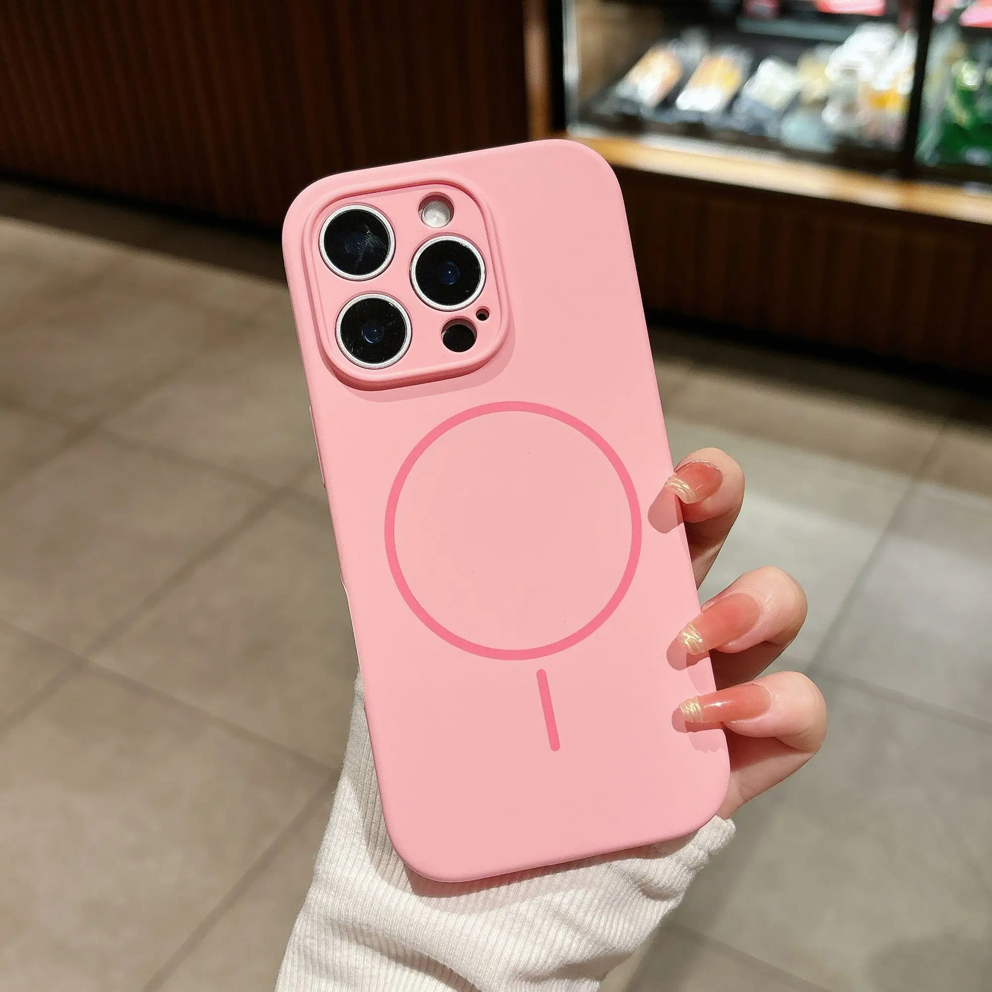 Capa Protetora Magnética De Silicone Líquido Fluorescente (rosa Para Iphone 14 Plus) Compatível Com Carregamento Sem Fio.
