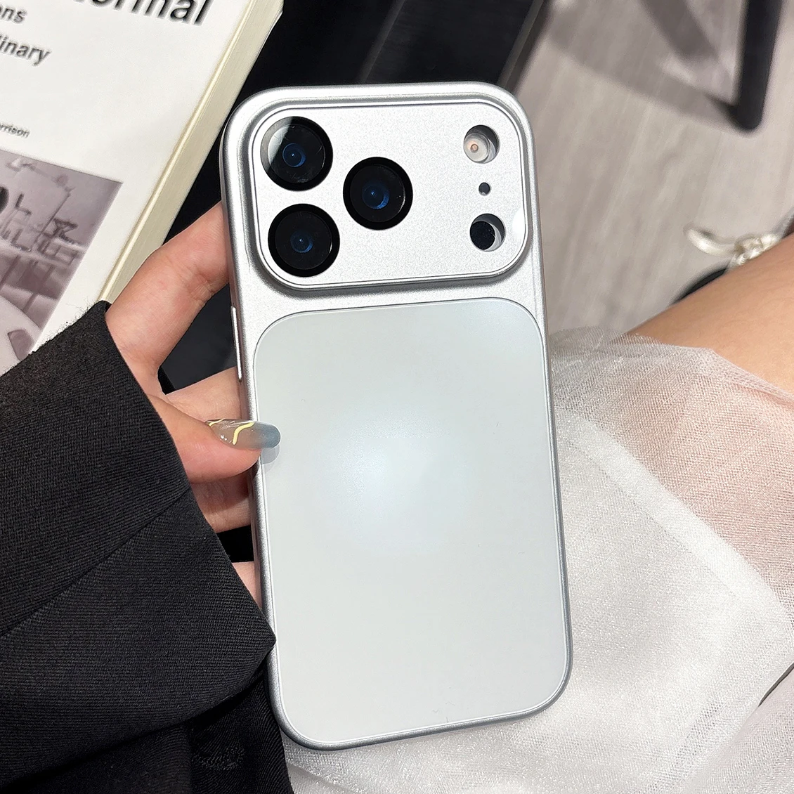 Capa Para Iphone 17 (prateada), Ag Nano Frosted, Resistente A Impactos.