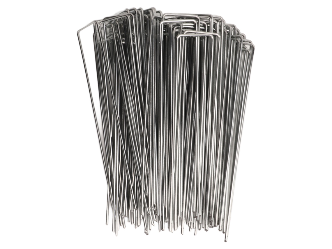 100 Estacas de Aço Galvanizado em Formato U 4x10cm para Fixação de Barreira Anti erva Daninha S/MARCA