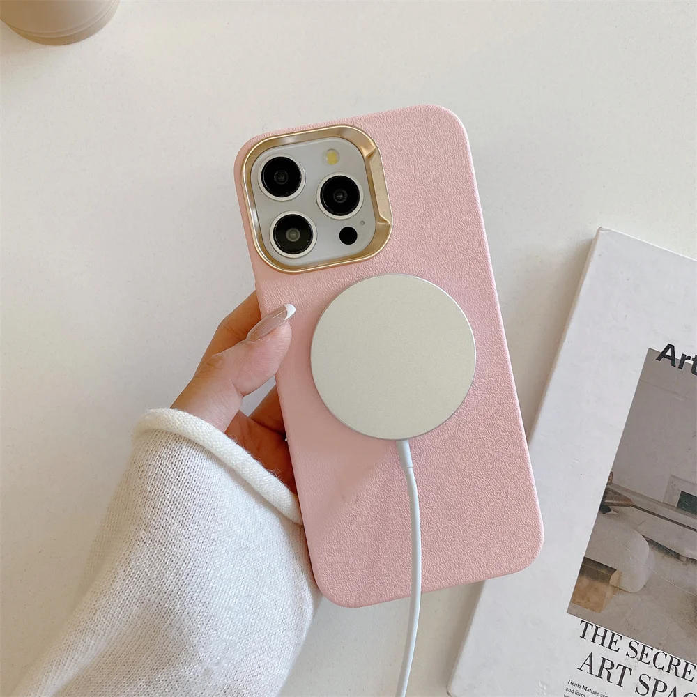 Capa Magnética Para Celular Com Textura De Couro E Anel De Lente Eletroplaqueado (iphone 13 Pro Max Rosa).