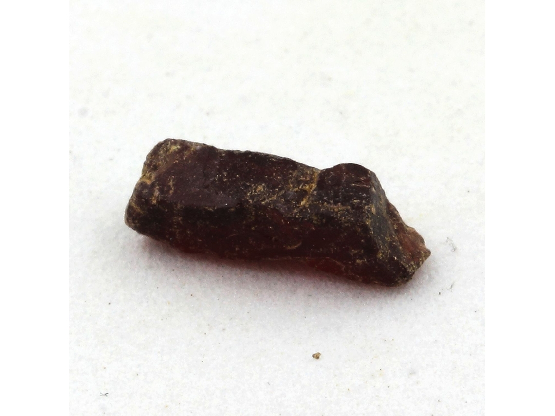 Rhodolite Garnet Pedra Natural Do Quênia Lokiriama Lodwar Pedra Preciosa Vermelha Brilhante Rara e Procurada 1 75 Ct Certificado TRENDYFLAIR