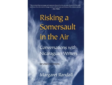 Livro Risking A Somersault In The Air De Margaret Randall (inglês)