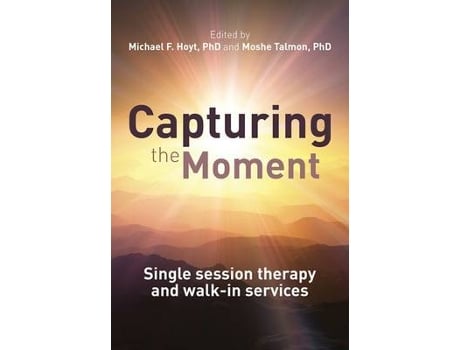 Livro capturing the moment de michael hoyt (inglês)