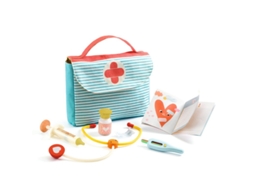 Conjunto de enfermagem de boneca DJECO de