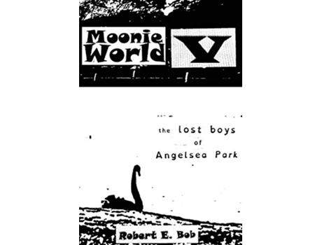 Livro Moonie World V de Robert E Bob (Inglês)