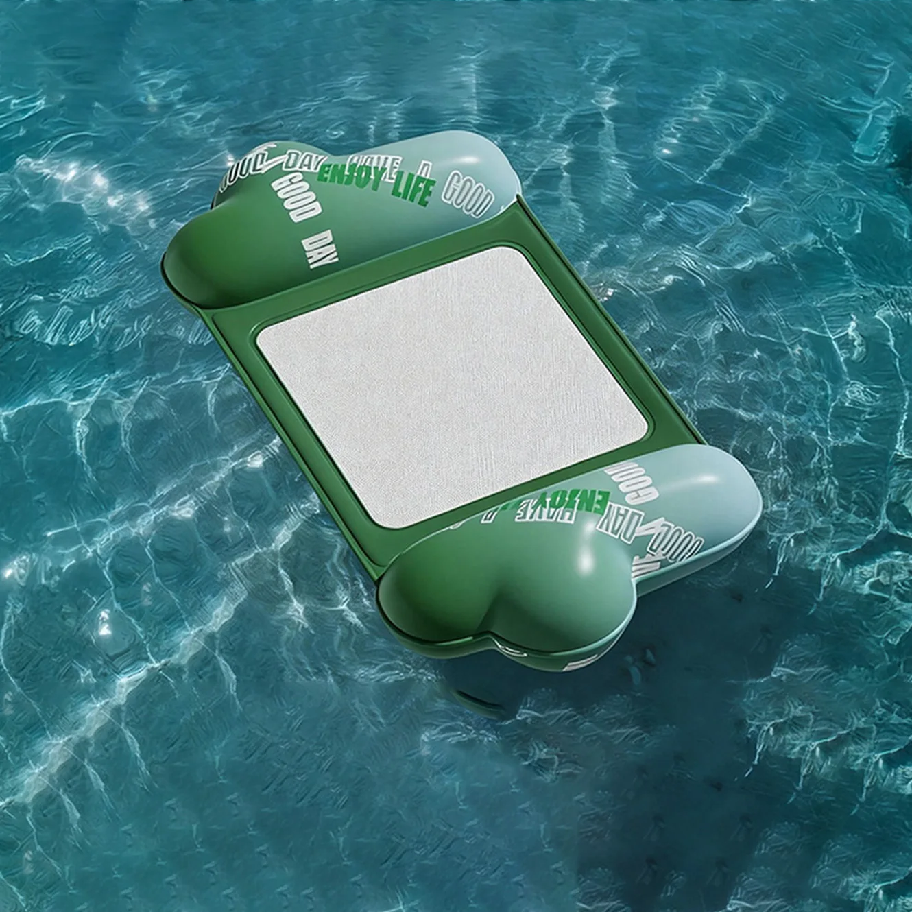 (c) Uma Cadeira Inflável Para Piscina Com Assento De Tela E Uma Rede Flutuante Portátil Para Água.