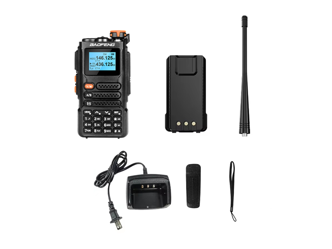 Radio Walkie Talkie Portátil 5w De Longo Alcance Com 999 Canais, Bateria De 2200mah, Tela Lcd, Lanterna E Carga Type C