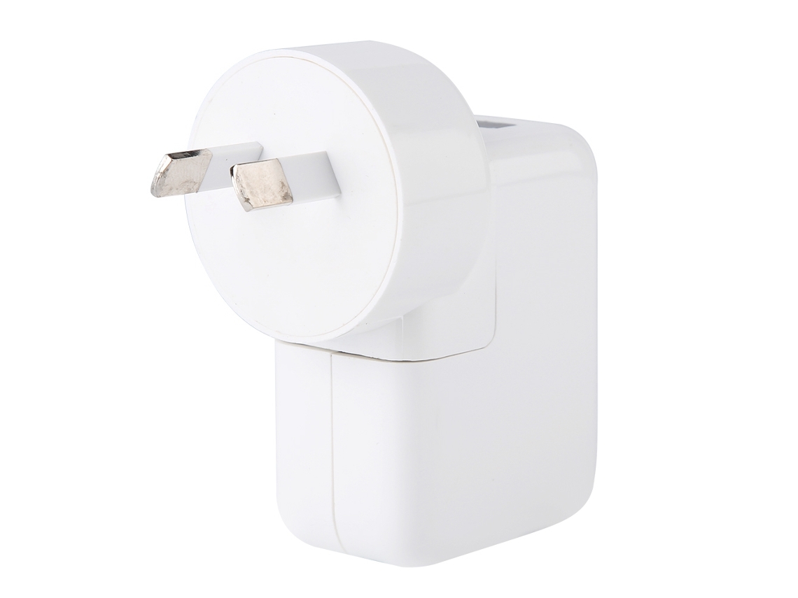 Carregador EOOCOO (carregamento Rápido com Duas Usb)
