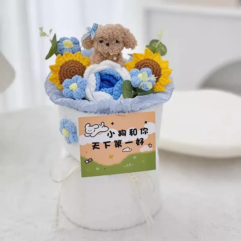 Buquê de Crochê Feito À Mão com Bonequinha de Cachorro Fofa Produto Finalizado MDUG