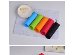 Descascador De Alho Silicone T, 13 Cm, Nas Cores Vermelho, Laranja, Azul, Verde E Preto