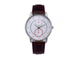 Relógio de quartzo unissex com pulseira ajustável, design simples e elegante, mostrador vermelho e pulseira marrom.