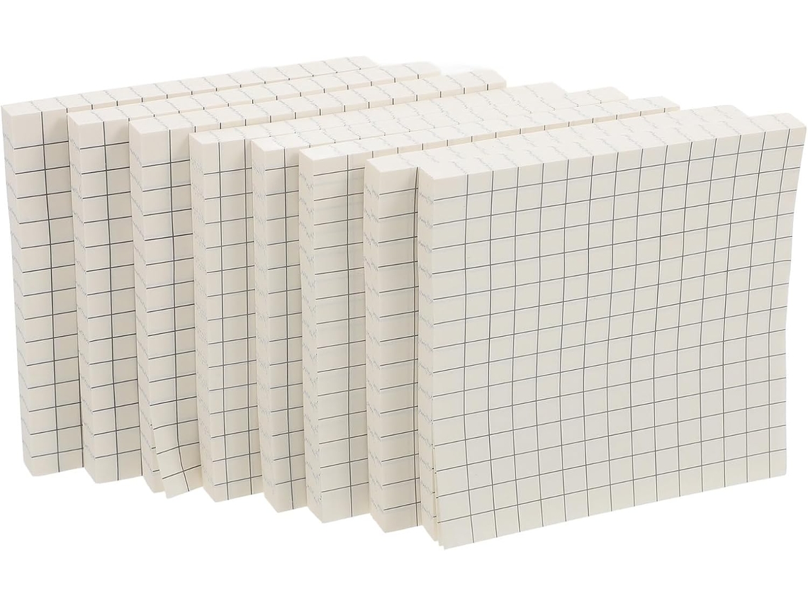 Bloco de notas autoadesivo com 8 grades, ideal para estudo e anotações diárias. Portátil e compacto.