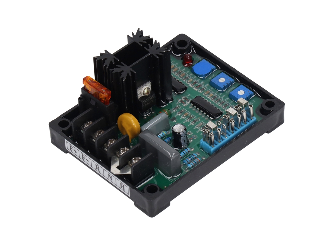 Regulador de Voltaje Automático Monofásico AVR para Gerador 100‑260V 8A | S/MARCA