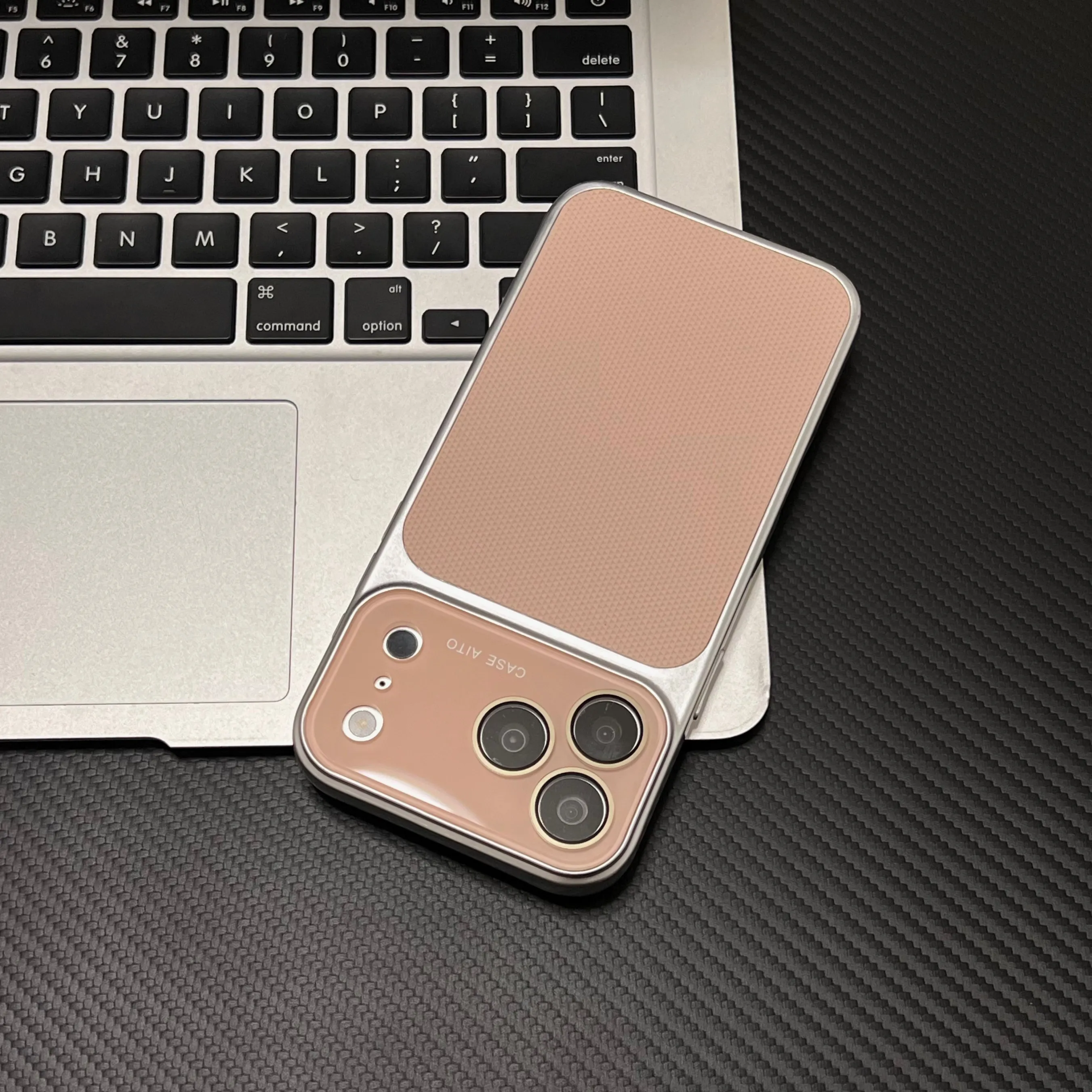 Capa Protetora De Lente Em Couro Trançado (rosa Para Iphone 15 Pro), Capa Protetora De Tpu Macio E Resistente A Impactos.