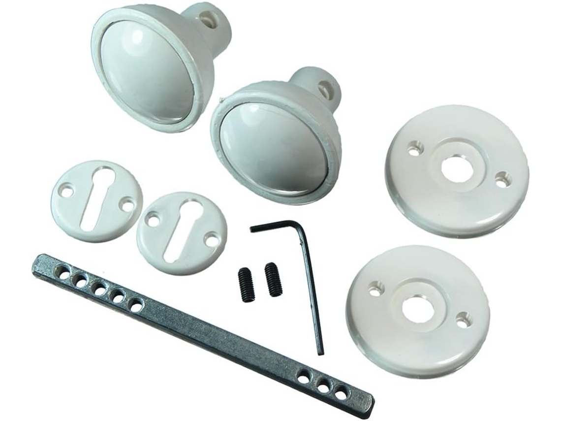 Conjunto De 3 Maçanetas De Plástico Para Portas, Com Fixações E Eixo, Brancas.