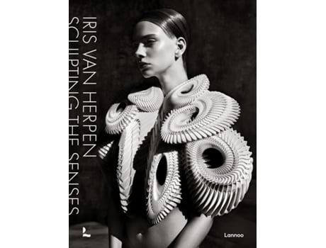 Livro Iris van Herpen de Iris Van Herpen e Cloe Pitiot (Inglês - Capa Dura)