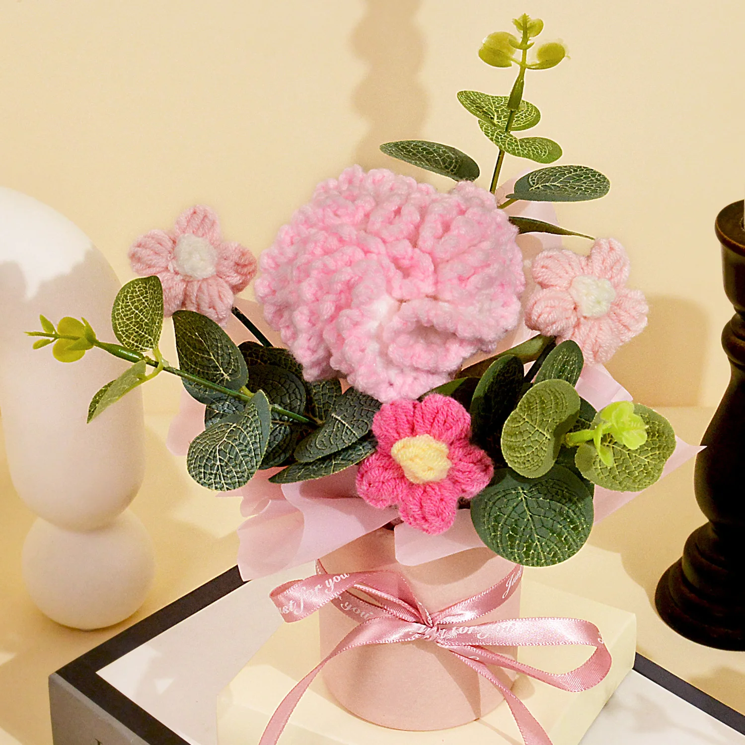 Buquê De Cravos (rosa) Feito À Mão Em Crochê - Decoração Para Casa E Presentes