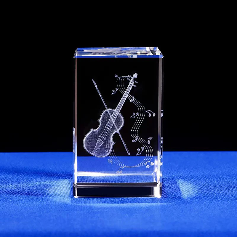 Estátua de Instrumento Musical em Cristal 3d, para Amantes da Música e Decoração de Casa. MDUG (sem Base)