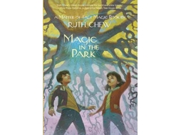 Livro A Matter-of-Fact Magic Book Magic in the Park de Ruth Chew (Inglês)