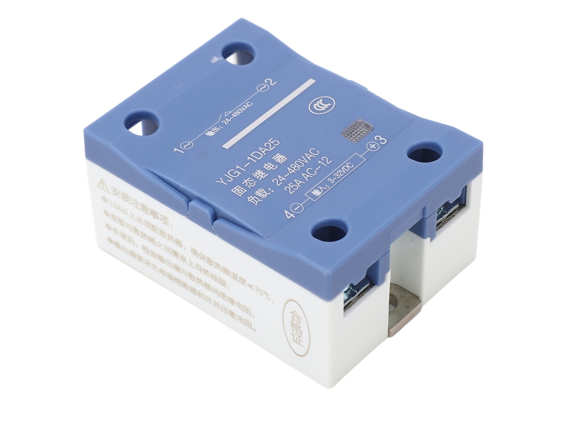 Relé de Estado Sólido HKJ 3.32VDC Entrada 24-480VAC