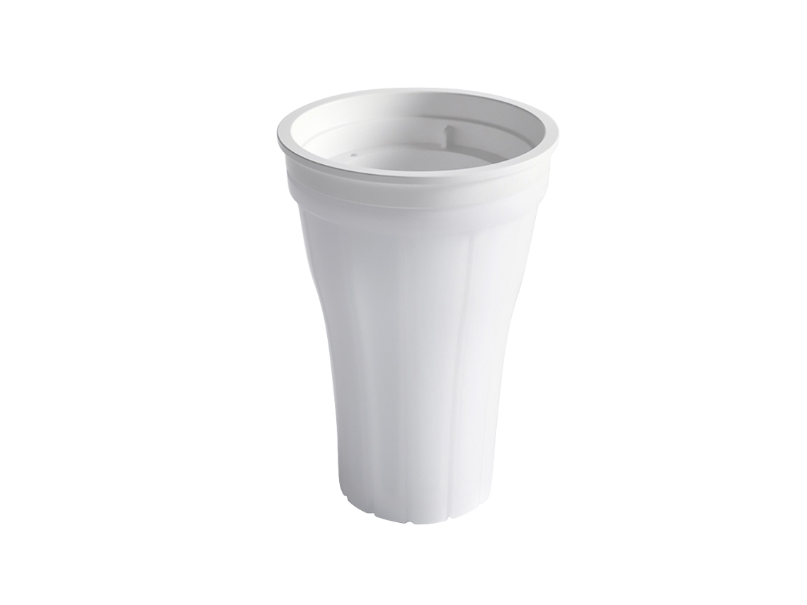 Máquina de fazer copos de gelo para raspadinha, sorvete e milkshake caseiros.